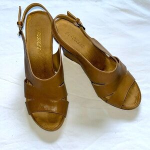 Aerosoles Tan Leather Wedge Sz 9